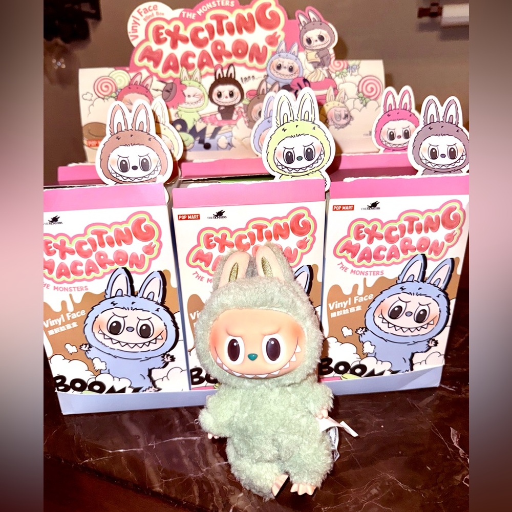 Labubu Chestnut Cocoa (Secret) Exciting Macaron (Authentic) - Picture 8 of 10